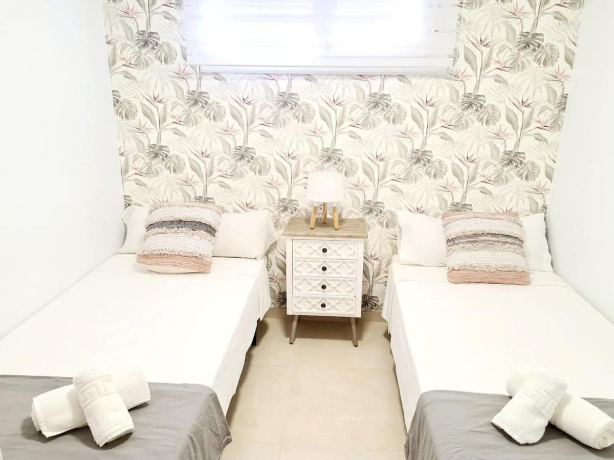 Apartamento Moderno Y Con Estilo En La Carihuela Torremolinos Zewnętrze zdjęcie