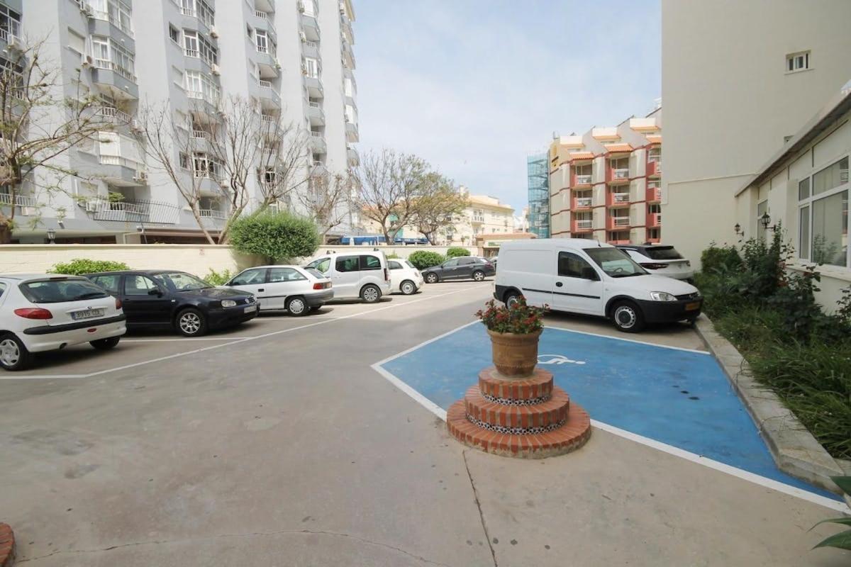 Apartamento Moderno Y Con Estilo En La Carihuela Torremolinos Zewnętrze zdjęcie